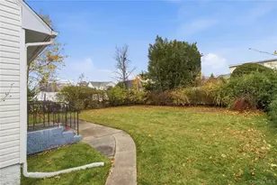 207 N Nassau Ave, Massapequa, NY 11758 - Photo 6