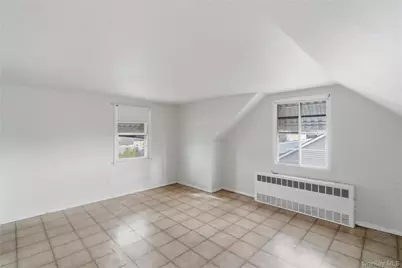 207 N Nassau Avenue, Massapequa, NY 11758 - Photo 14