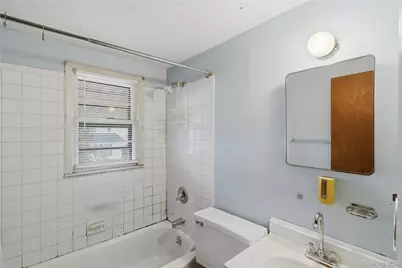 207 N Nassau Avenue, Massapequa, NY 11758 - Photo 20