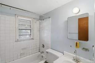 207 N Nassau Ave, Massapequa, NY 11758 - Photo 20