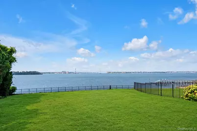 22 Martin Court, Great Neck, NY 11024 - Photo 30