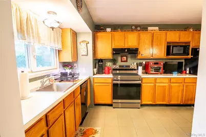 4 Andam Way, Saint James, NY 11780 - Photo 8