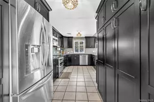 23 Allegheny Dr W, Farmingville, NY 11738 - Photo 8
