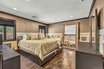 23 Allegheny Drive W, Farmingville, NY 11738 - Photo 34