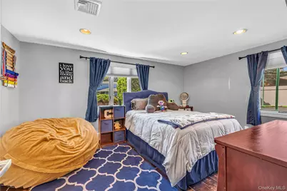 23 Allegheny Drive W, Farmingville, NY 11738 - Photo 26