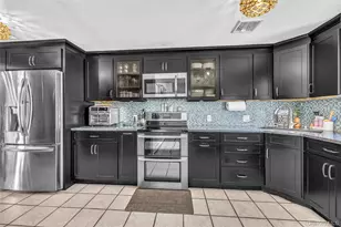 23 Allegheny Dr W, Farmingville, NY 11738 - Photo 10