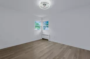 233 Lee Ave, Hicksville, NY 11801 - Photo 12