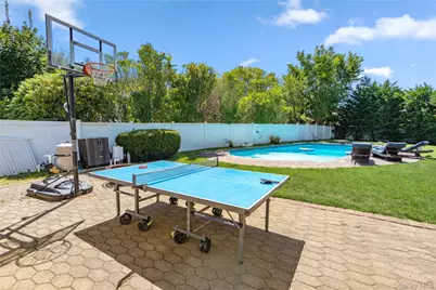 2998 Joyce Lane, Merrick, NY 11566 - Photo 32