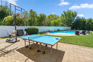 2998 Joyce Ln, Merrick, NY 11566 - Photo 32