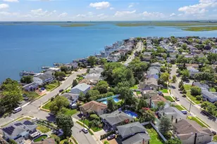 2998 Joyce Ln, Merrick, NY 11566 - Photo 38