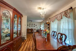 350B Woodbridge Dr, Ridge, NY 11961 - Photo 8