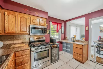 3 Wainscott Drive, Sound Beach, NY 11789 - Photo 22