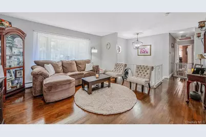 3 Wainscott Drive, Sound Beach, NY 11789 - Photo 14