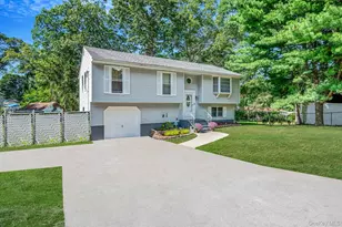 3 Wainscott Dr, Sound Beach, NY 11789 - Photo 2