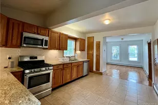 6 Cottage St, Warwick, NY 10990 - Photo 2