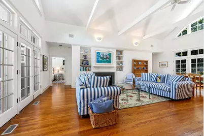 256 Main Street, Amagansett, NY 11930 - Photo 2