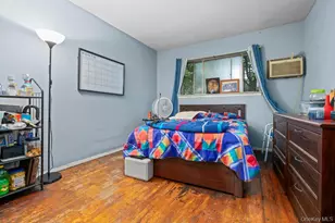 107-79 Watson Pl, Jamaica, NY 11433 - Photo 6