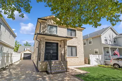 81-25 265th Street, Glen Oaks, NY 11004 - Photo 4