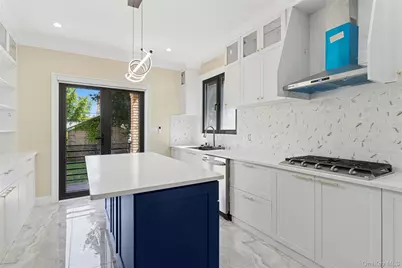 81-25 265th Street, Glen Oaks, NY 11004 - Photo 16