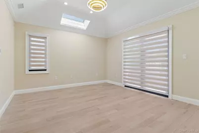 81-25 265th Street, Glen Oaks, NY 11004 - Photo 28