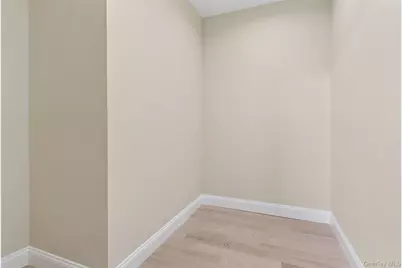 81-25 265th Street, Glen Oaks, NY 11004 - Photo 32