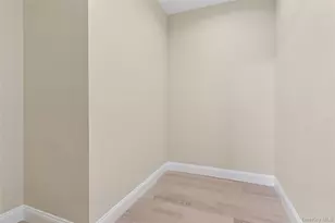 81-25 265th St, Glen Oaks, NY 11004 - Photo 32