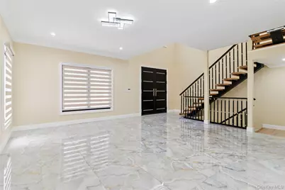 81-25 265th Street, Glen Oaks, NY 11004 - Photo 12