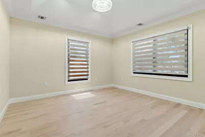 81-25 265th Street, Glen Oaks, NY 11004 - Photo 24