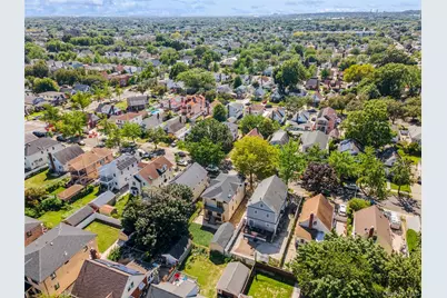 81-25 265th Street, Glen Oaks, NY 11004 - Photo 42