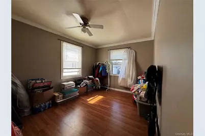 16 Beach Avenue, Copiague, NY 11726 - Photo 10