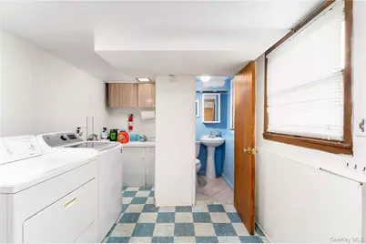 11 Eaton Road, Syosset, NY 11791 - Photo 24