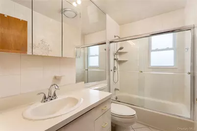 11 Eaton Road, Syosset, NY 11791 - Photo 22