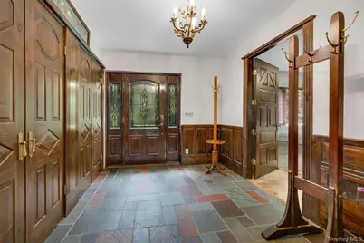 1007 Haverstraw Road, Suffern, NY 10901 - Photo 4