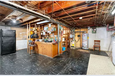 9 Eaton Road, Syosset, NY 11791 - Photo 24