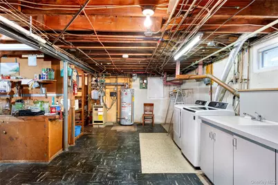 9 Eaton Road, Syosset, NY 11791 - Photo 22