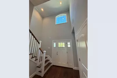 3 Garfield Place, Lindenhurst, NY 11757 - Photo 2