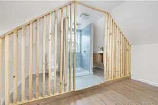 205 S 12th St, Lindenhurst, NY 11757 - Photo 18