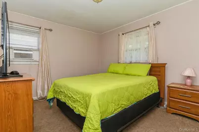 1472 Clay Street, Elmont, NY 11003 - Photo 10