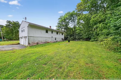 19 Birchwood Avenue, Nanuet, NY 10954 - Photo 14