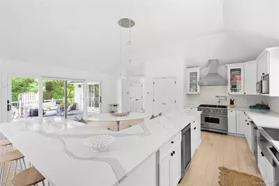 141 Middle Pond Road, Southampton, NY 11968 - Photo 8