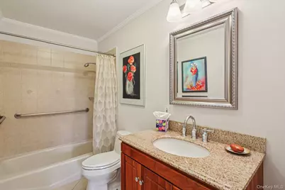 12 Manning Road, Glen Cove, NY 11542 - Photo 18