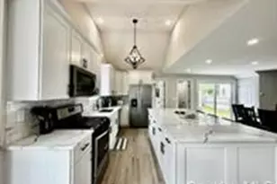 275 Sound Rd, Greenport, NY 11944 - Photo 16