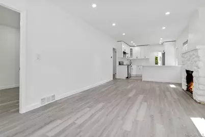 6 Brookside Drive, Yorktown Heights, NY 10598 - Photo 4