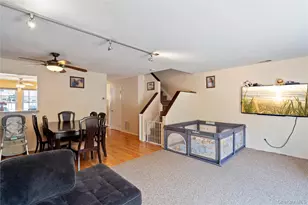 37 Stratford Green, Farmingdale, NY 11735 - Photo 10