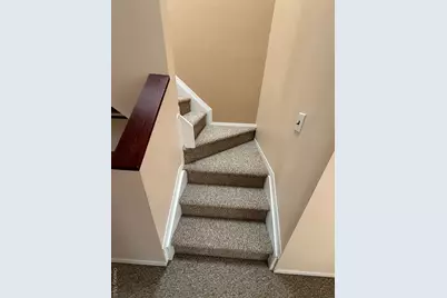 37 Stratford Green, Farmingdale, NY 11735 - Photo 16