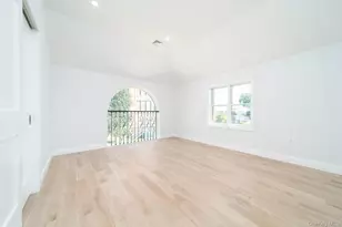 7-24 128th St, Flushing, NY 11356 - Photo 18