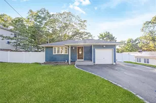 16 Hillside Rd, Farmingville, NY 11738 - Photo 2