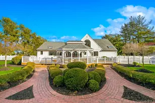 4 Miller Farms Ct, Miller Place, NY 11764 - Photo 32