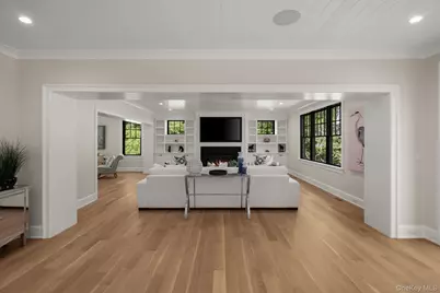 64 Saw Mill Road, Cold Spring Harbor, NY 11724 - Photo 12