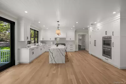 64 Saw Mill Road, Cold Spring Harbor, NY 11724 - Photo 14